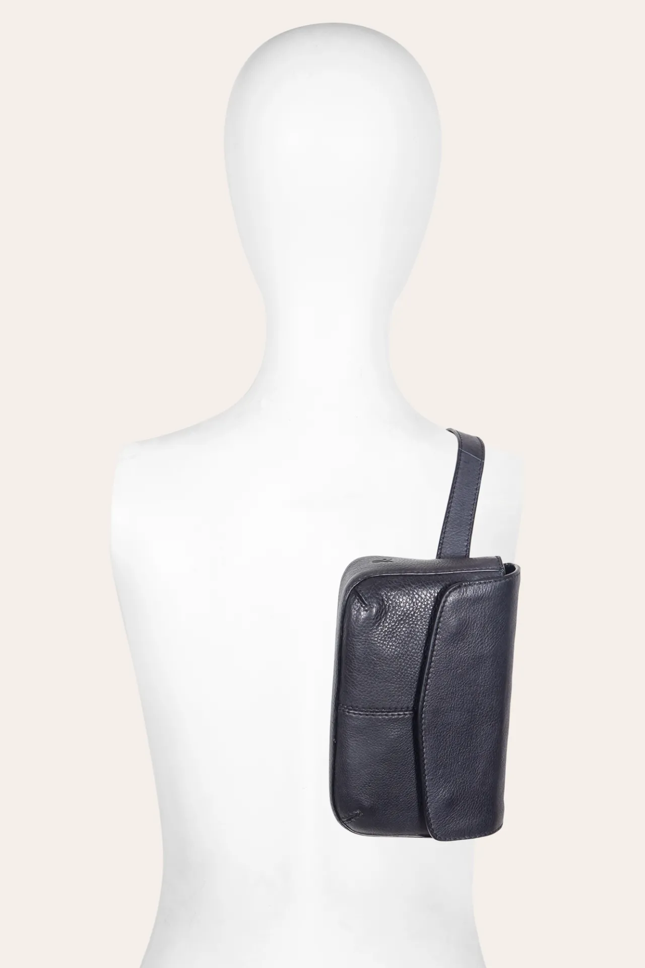 Frye Handbags^Claire Belt Bag BLACK