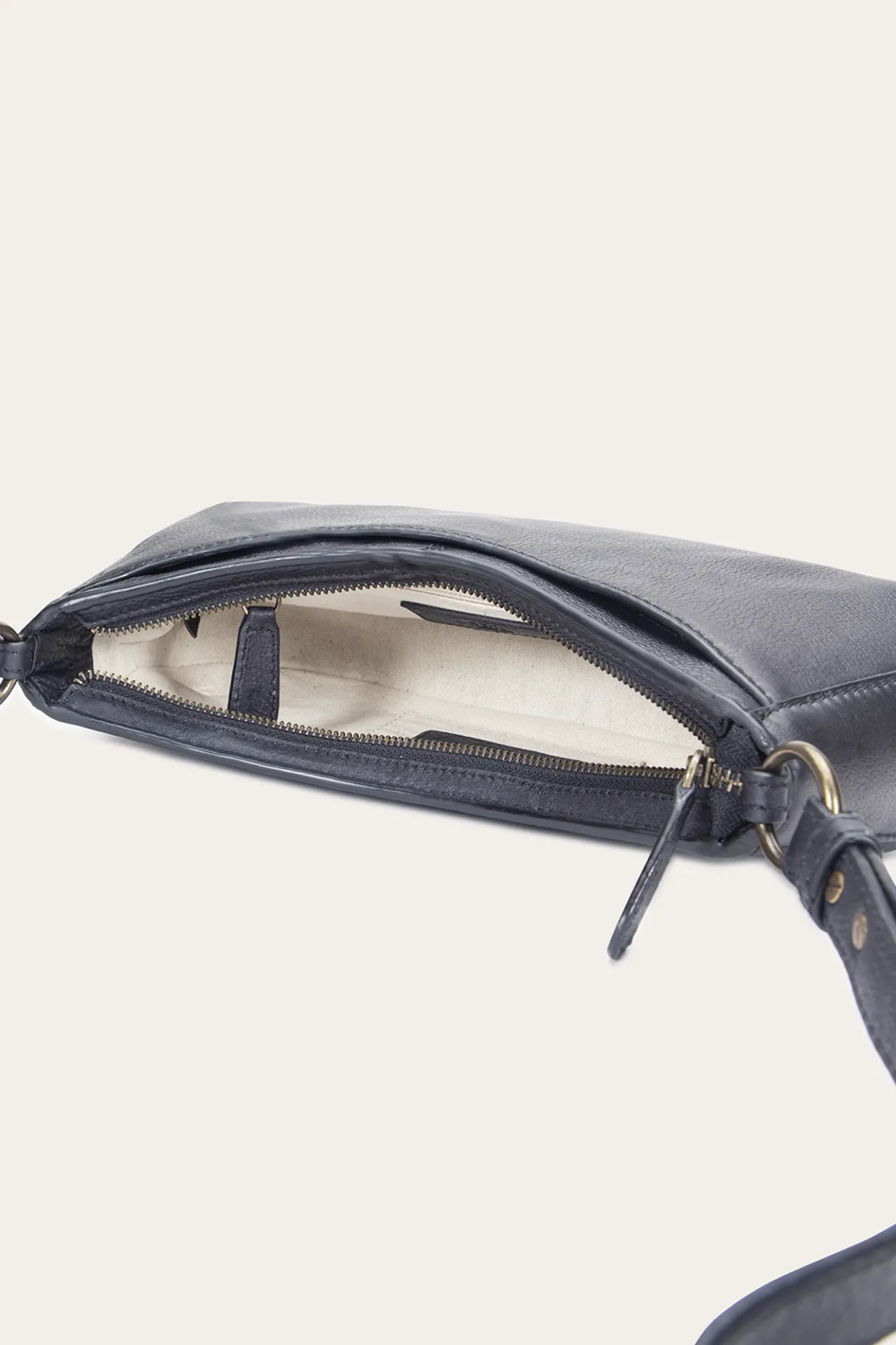 Frye Handbags^Claire Shoulder