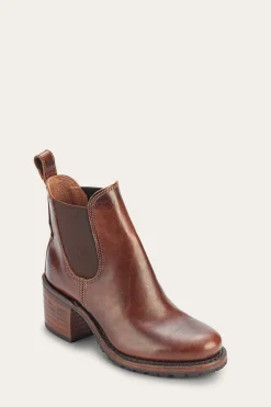 Frye Booties^Sabrina Chelsea