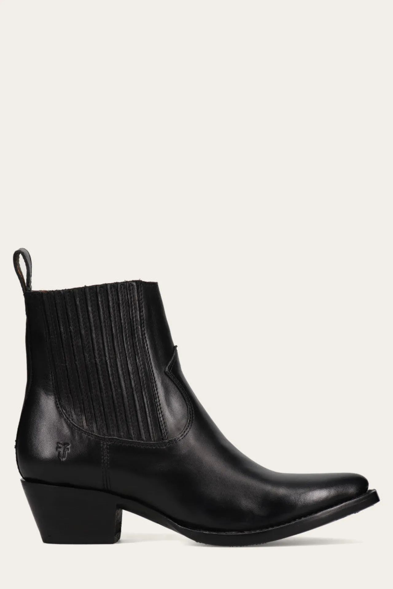 Frye Booties^Sacha Chelsea