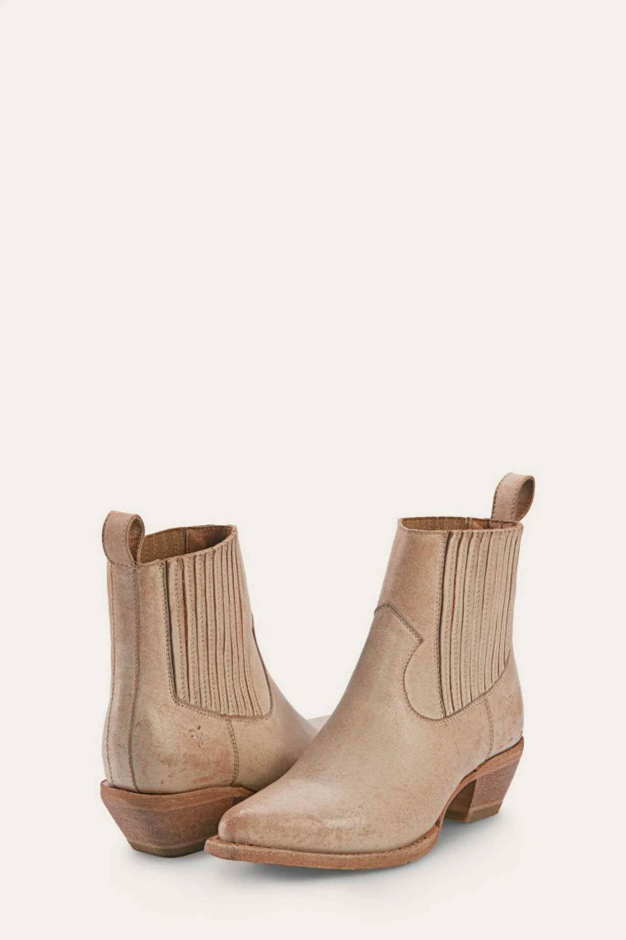 Frye Booties^Sacha Chelsea