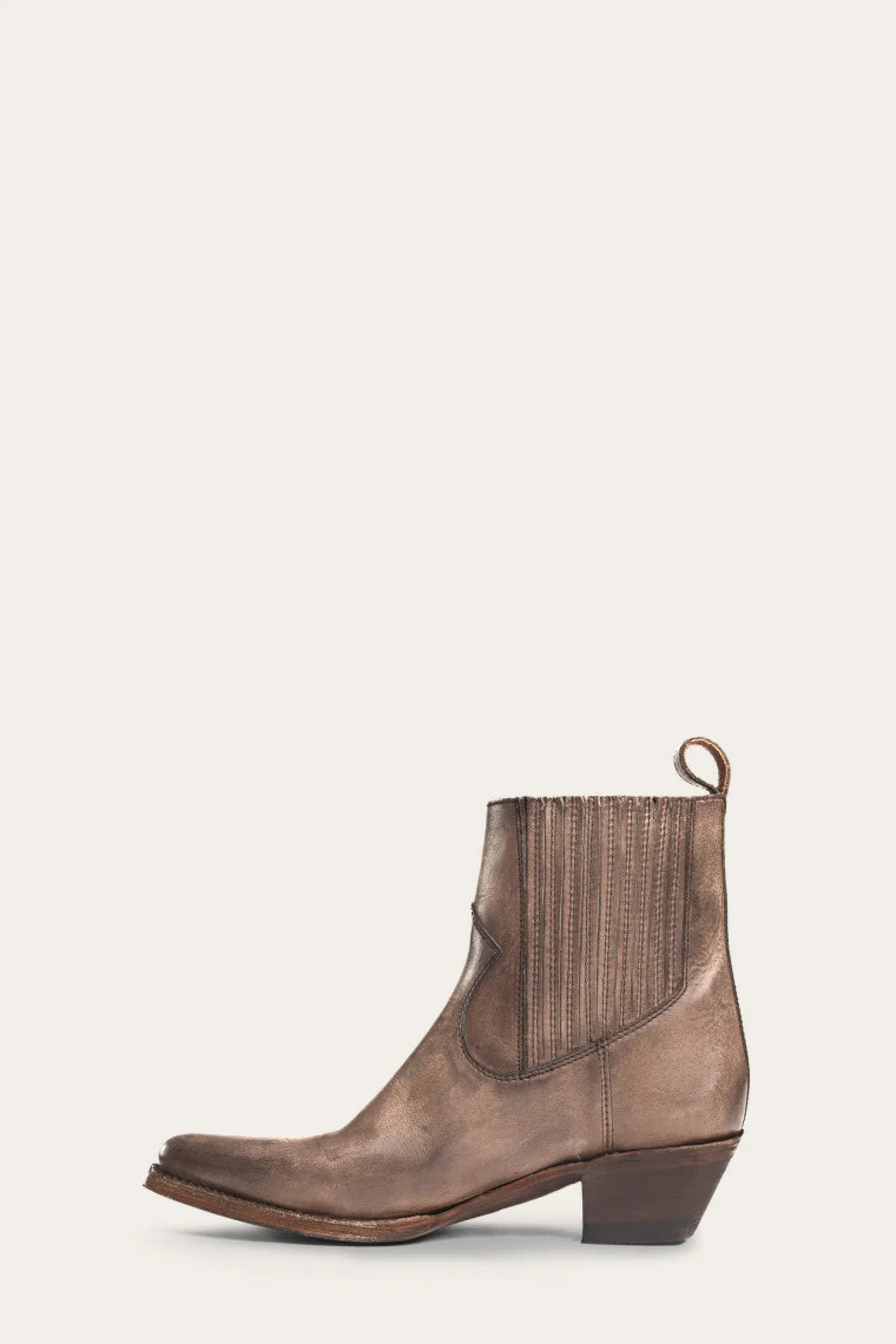 Frye Booties^Sacha Chelsea