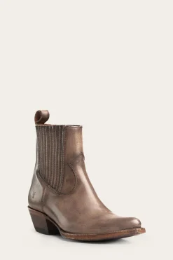 Frye Booties^Sacha Chelsea
