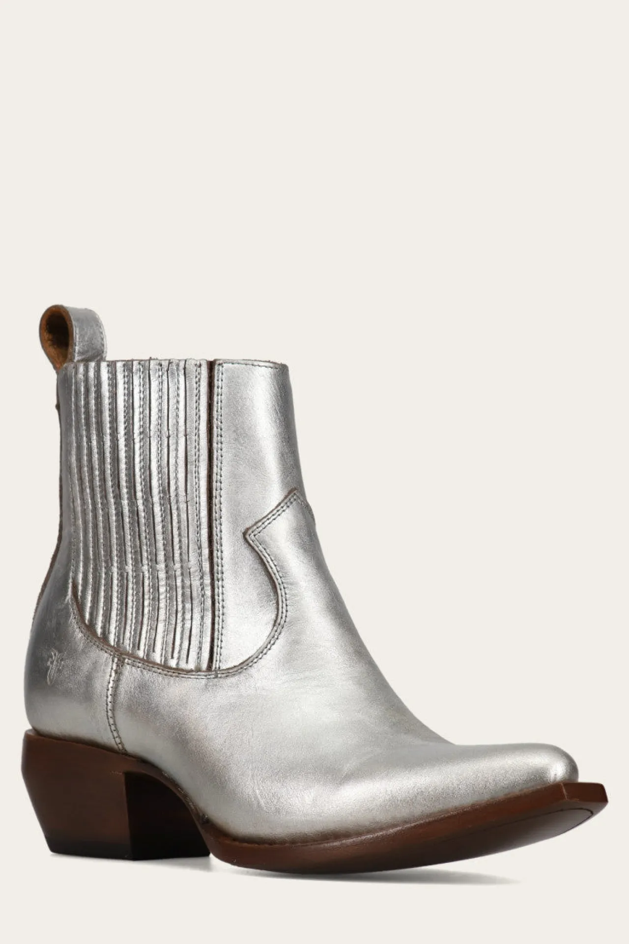 Frye Booties^Sacha Chelsea