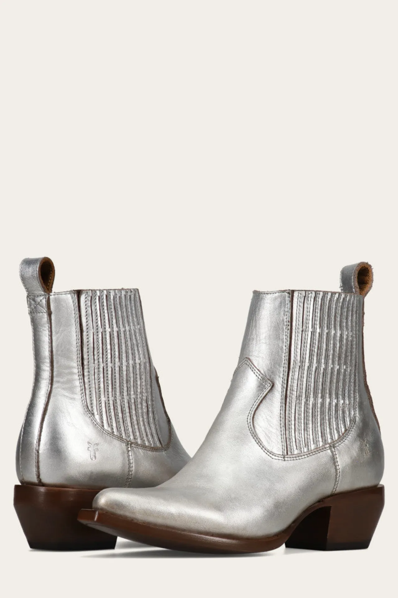Frye Booties^Sacha Chelsea